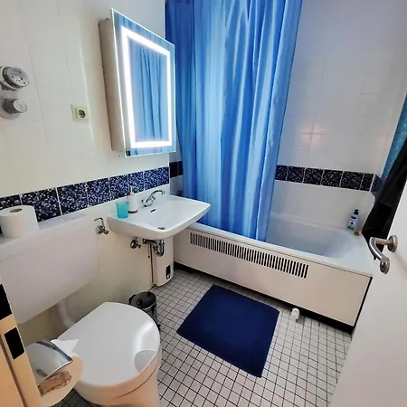 Renovated, Swimming Pool, Sauna, Forest, Children Room, Free Parking 公寓 *