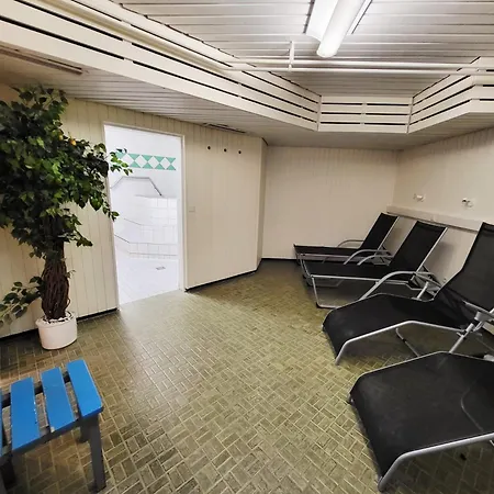 דירה Renovated, Swimming Pool, Sauna, Forest, Children Room, Free Parking סכונאץ'